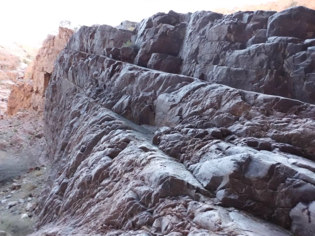 More uplifted diagonals of rock in the narrows: