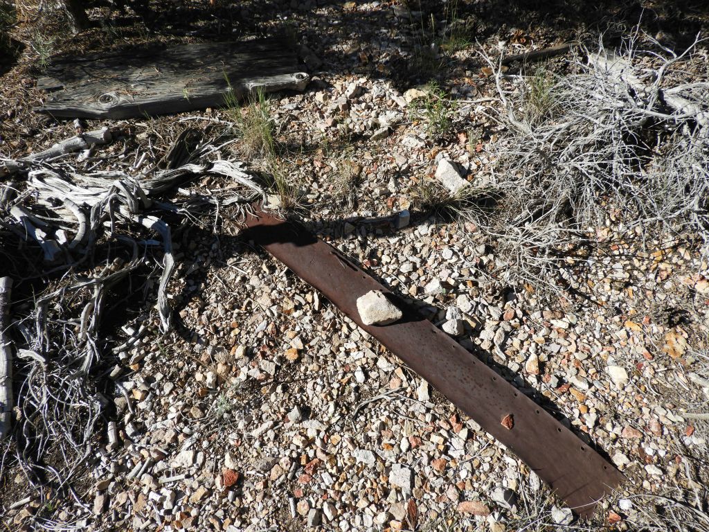 Likely another car part.  There were other assorted artifacts nearby: