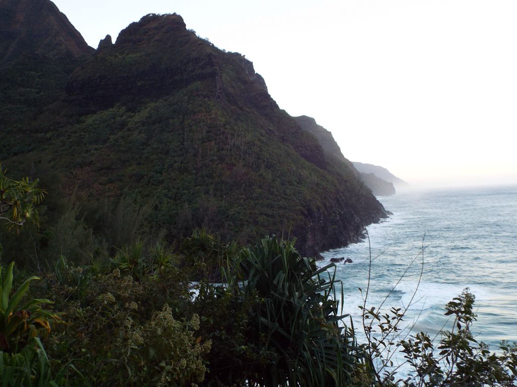 A beautiful January 2014 morning in Kauai with mostly clear skies: