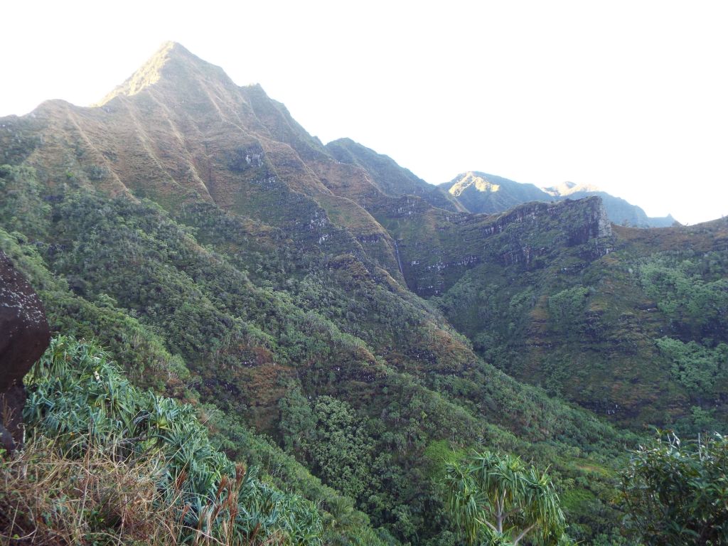 After passing through The Gate (the high point of the trail), there was an immediate view of the gorgeous Hoolulu Valley: