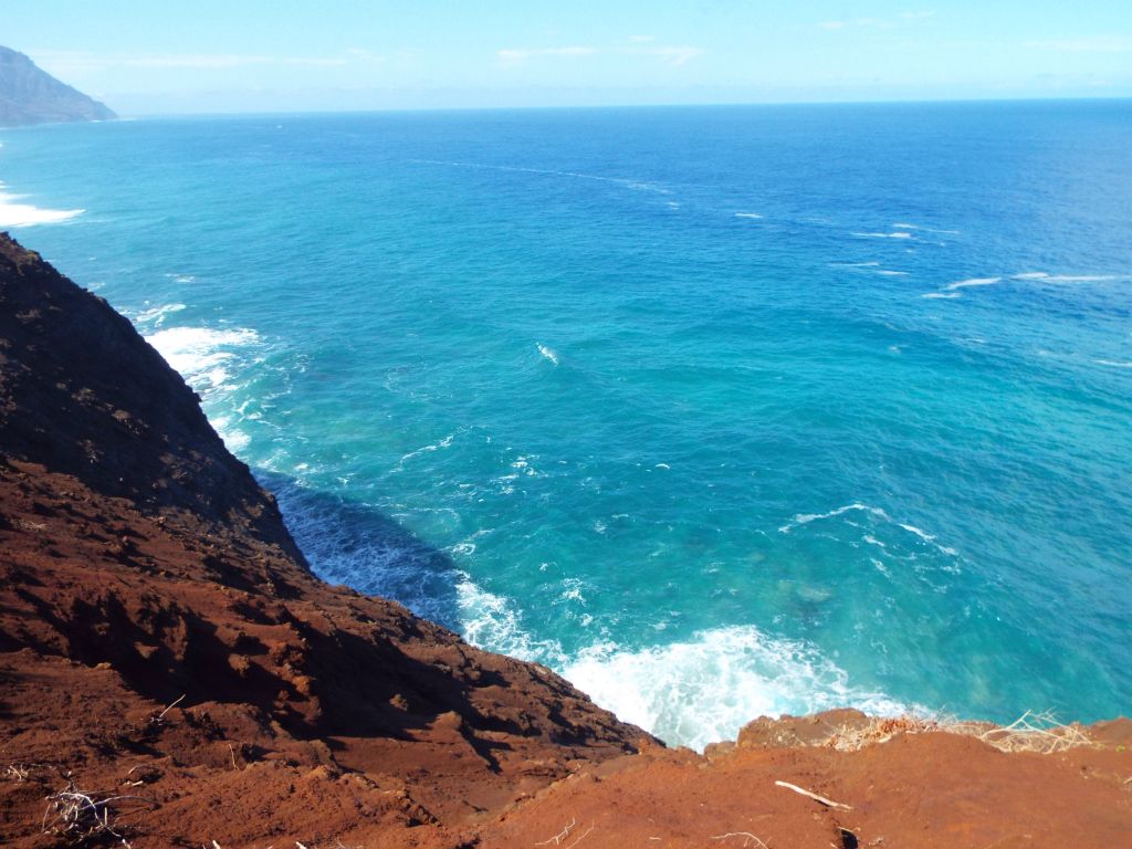 The Eroded Cliffs section has a very narrow trail with this frightening view down to the water: