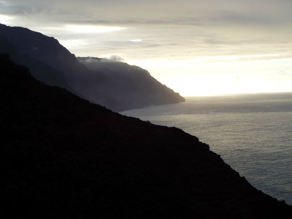 Soon, the light began fading and the sun set over the Na Pali Coast:
