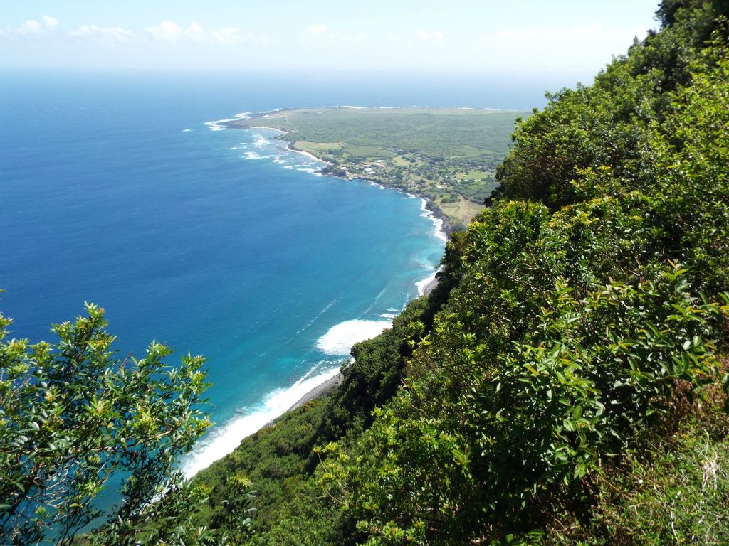 Enjoy every view that you can of the peninsula, because it frequently disappears from view for long stretches:
