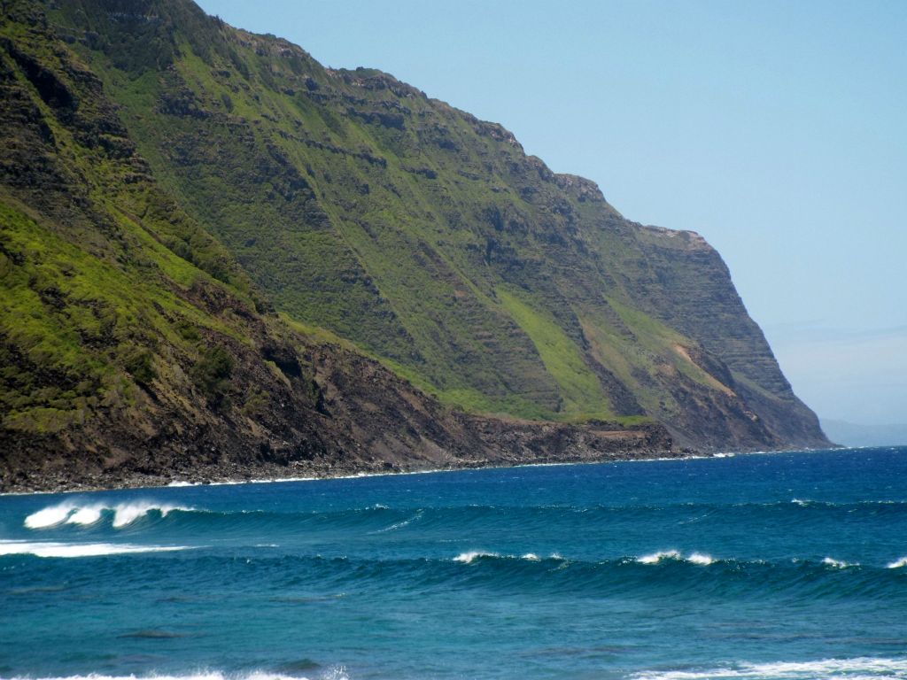 One final look at the breaking waves and towering sea cliffs before beginning the 1,700 foot climb back: