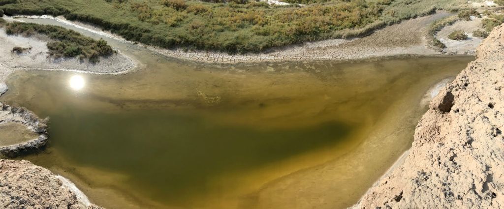 Panoramic showing the second large pond of Valley Spring: