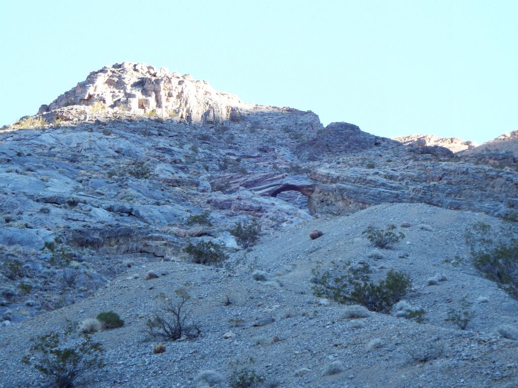 The first picture of Grand View Arch is taken with a powerful zoom lens from near the beginning of the spur trail: