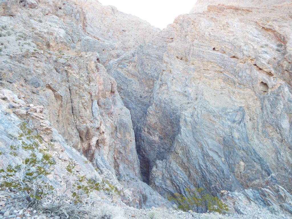 This dramatic picture was taken looking over the cliffs down into the 2nd Narrows of Grand View Canyon:
