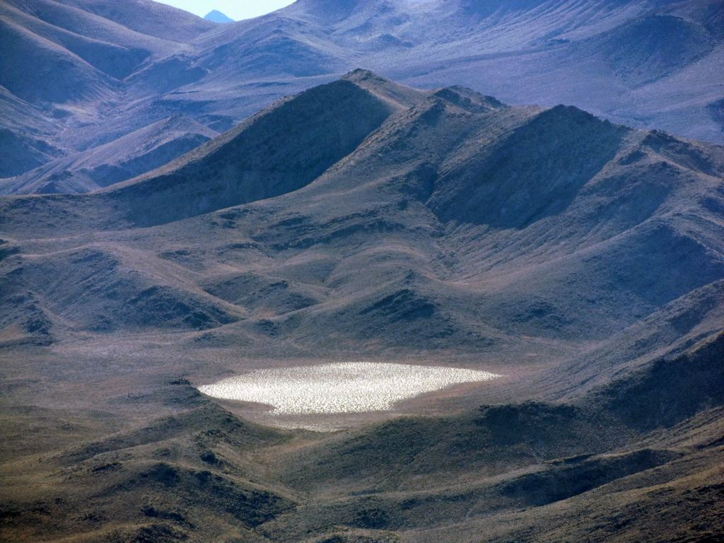 This unnamed dry lake is a short distance off Steel Pass Road: