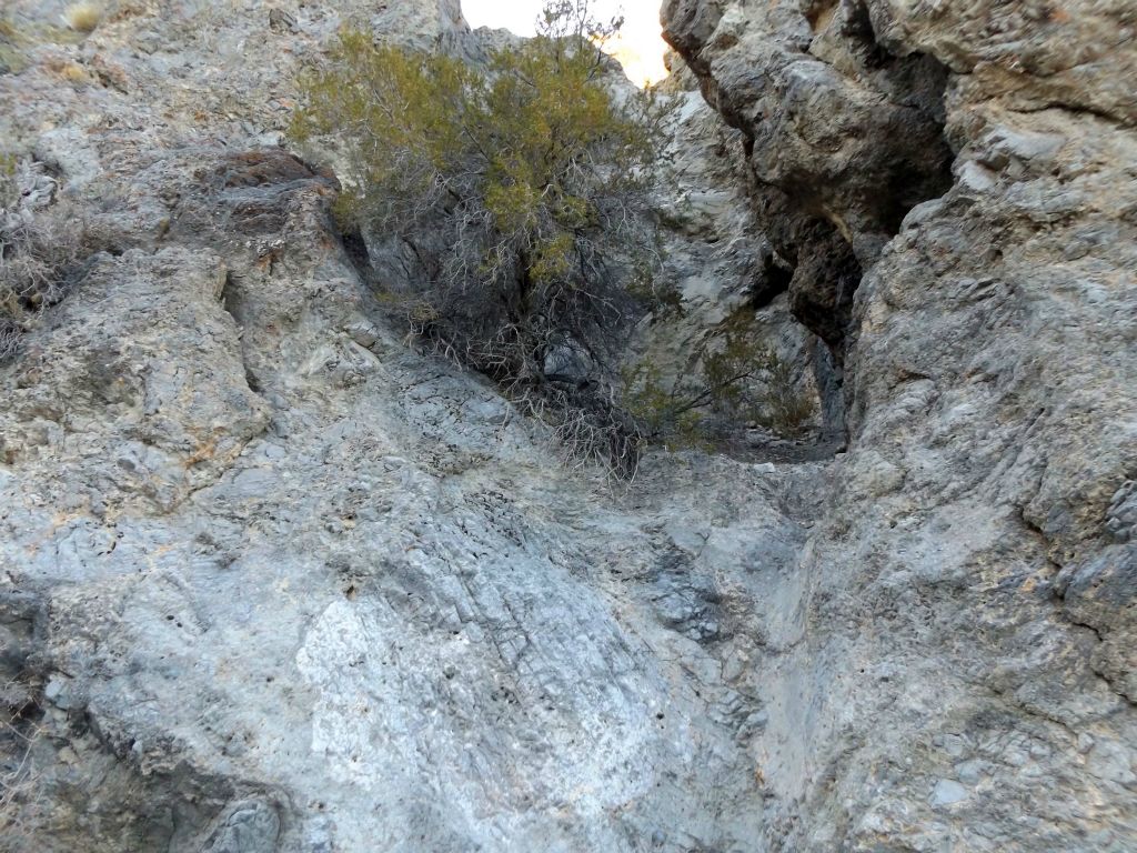 Here is the major dry fall which we had been expecting based on studying satellite imagery before the hike: