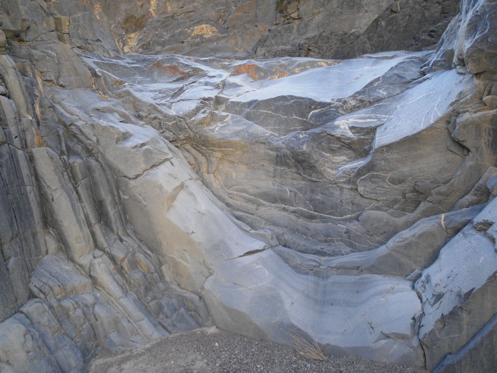 Another minor polished dry fall which is easy to climb up: