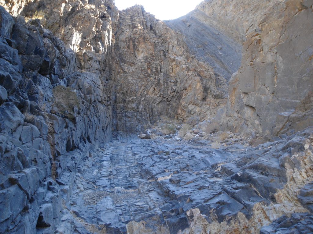 Check out the amazing scenery here with the canyon floor being completely covered by solid rock.  There is no sign of a gravel wash here: