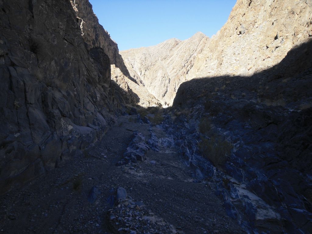 Nothing has ever been written about Upper Corridor Canyon beyond the dry fall in the last picture.  Notice the afternoon shadows coming into the canyon:
