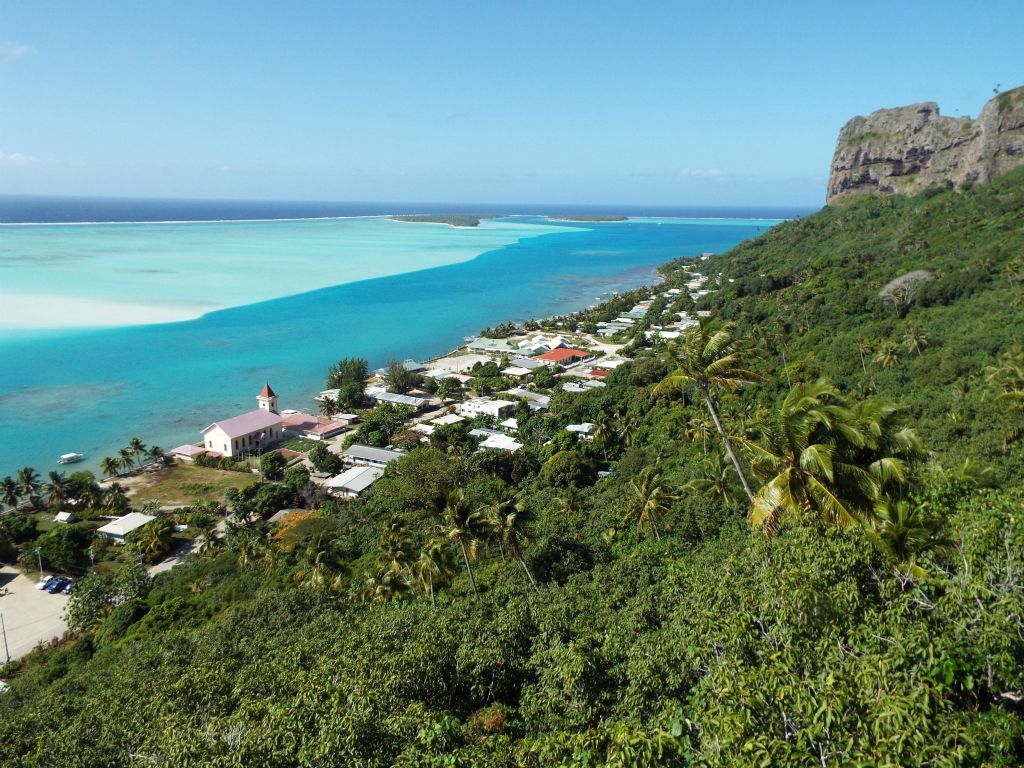 Onoiau Pass can be seen far in the distance to the left of Mt. Hotu Paraoa: