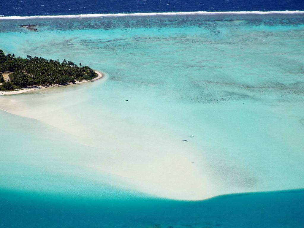 A zoomed look at the southern tip of Motu Tuanai: