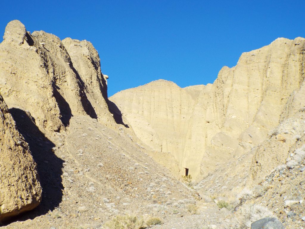 Continuing to the left, we stayed in the main canyon and entered a towering cathedral-like area: