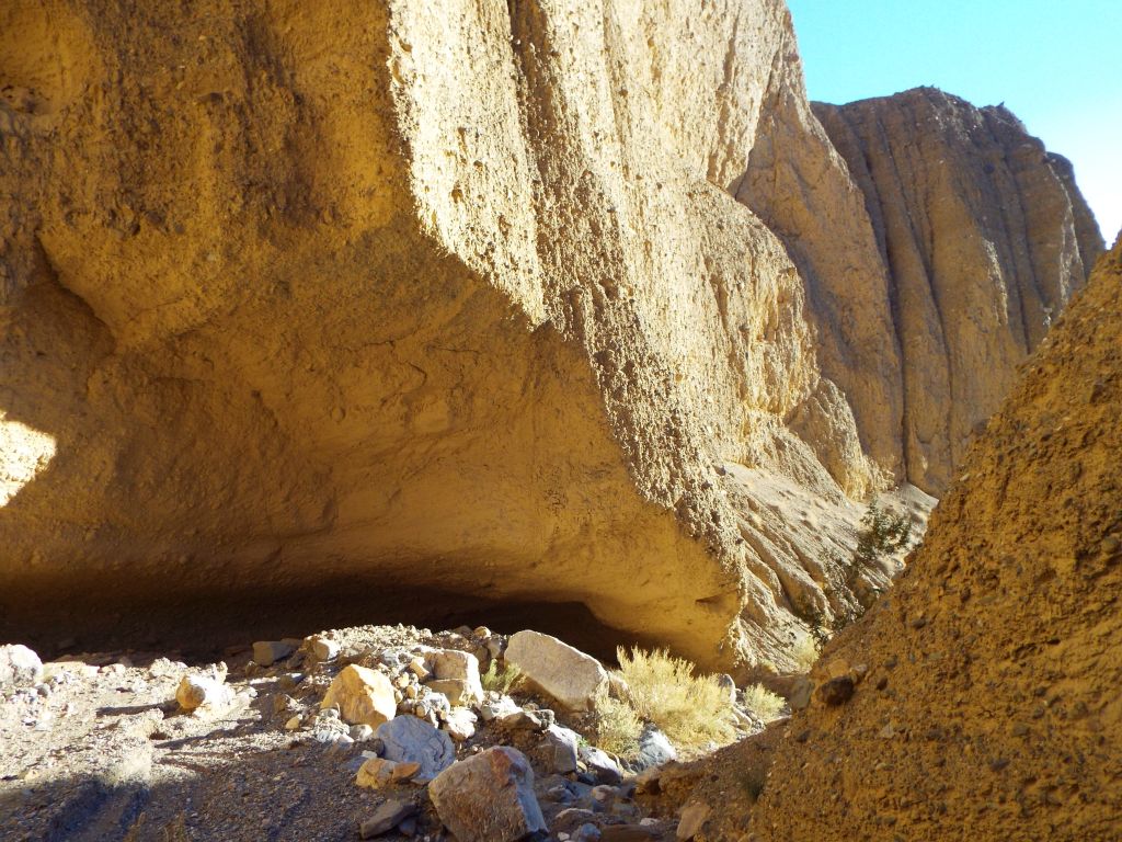 Looking back at this important turn in the canyon: