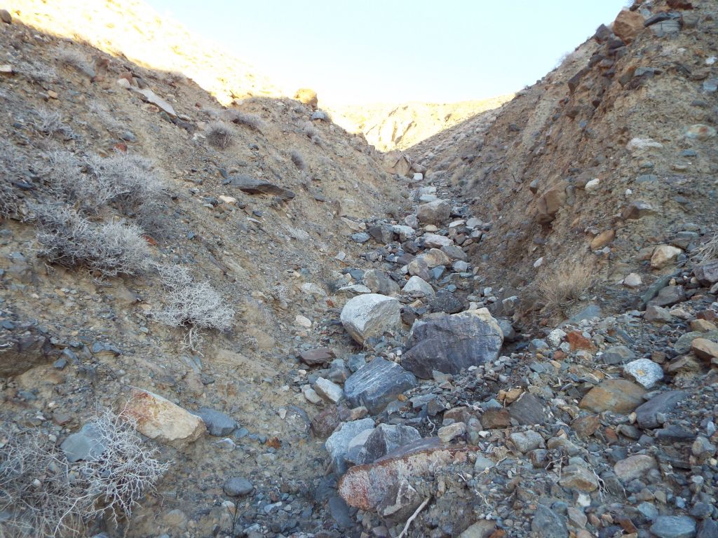 As it seemed like it would never end, we decided to turn off shortly after this picture was taken and obtain the ridge to the left: