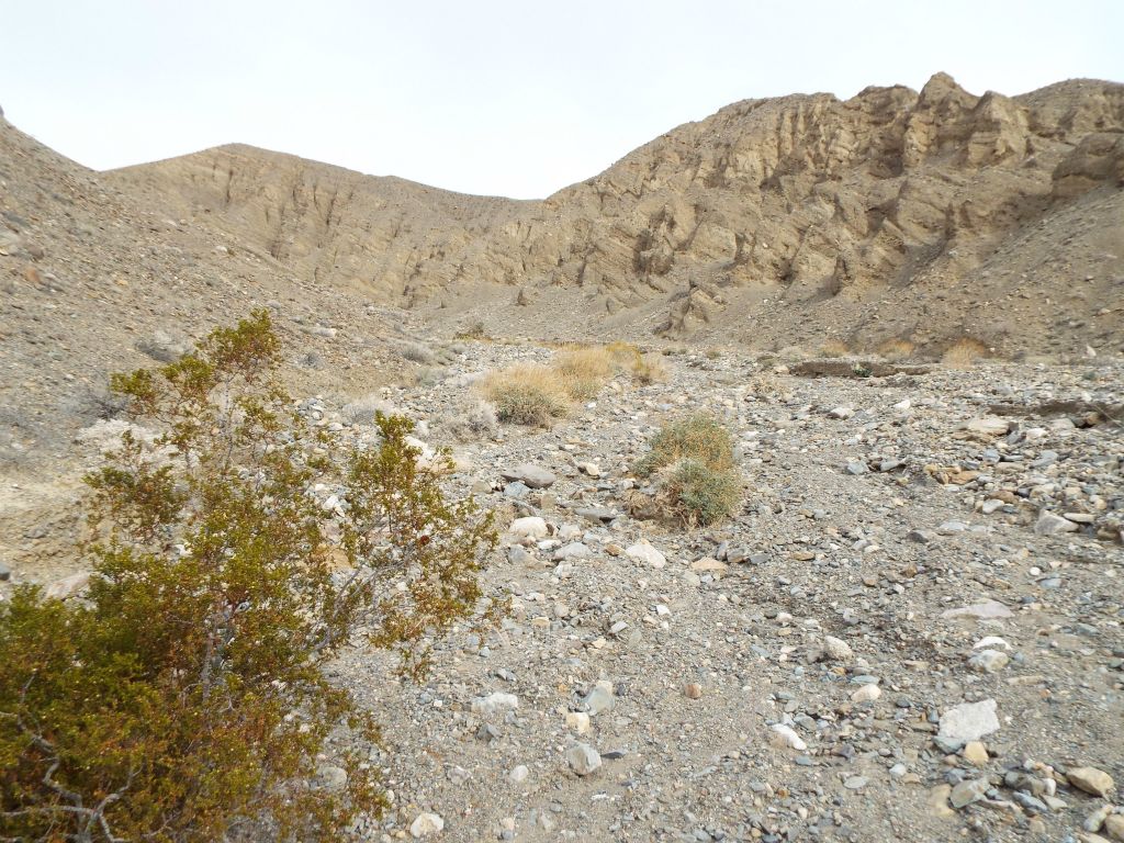 Approaching the entrance to Nemo Slot Canyon: