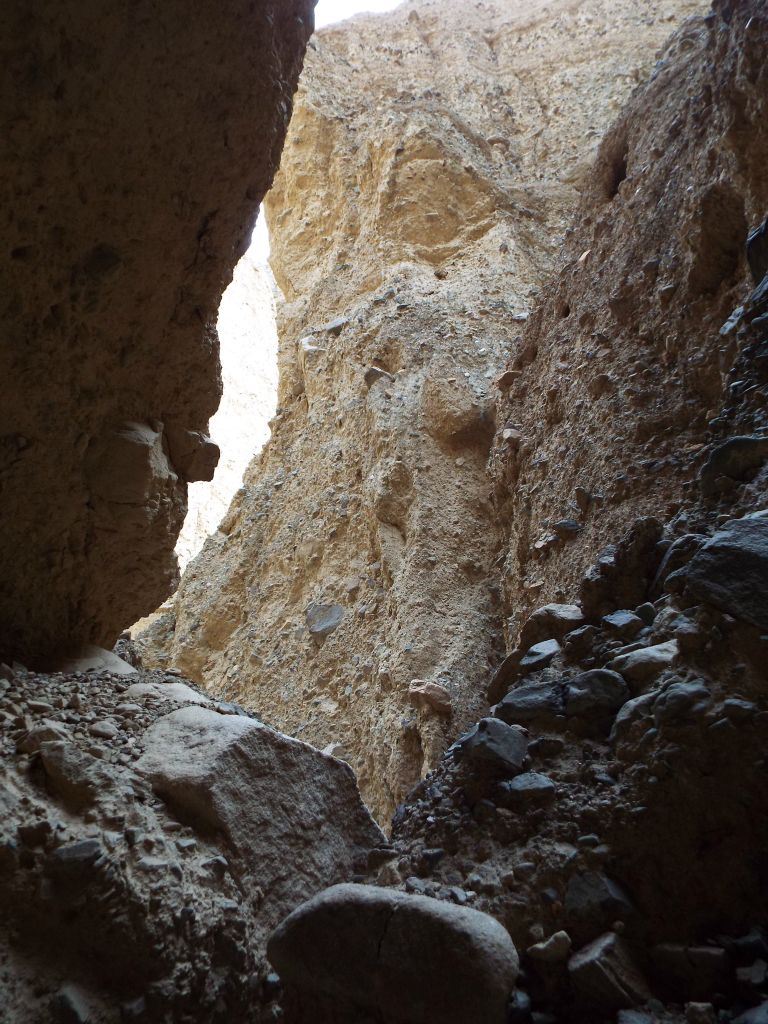 More easy climbing in the midst of beautiful slot scenery: