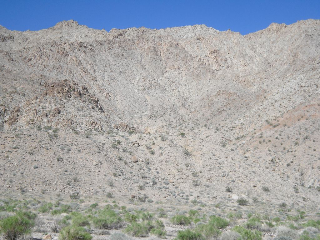 But it did have towering walls and cliffs on both sides of the canyon the whole time:
