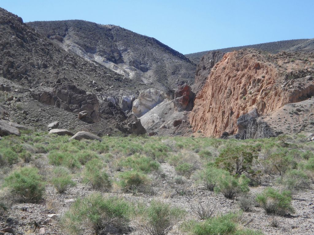 Walking into the colorful section, which is the highlight of a visit to Contact Canyon: