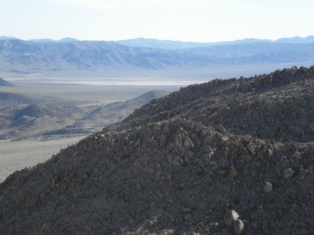 Keeping an eye on the varying views of Owl Lake as we made our way around the final part of the ridge to Con BM: