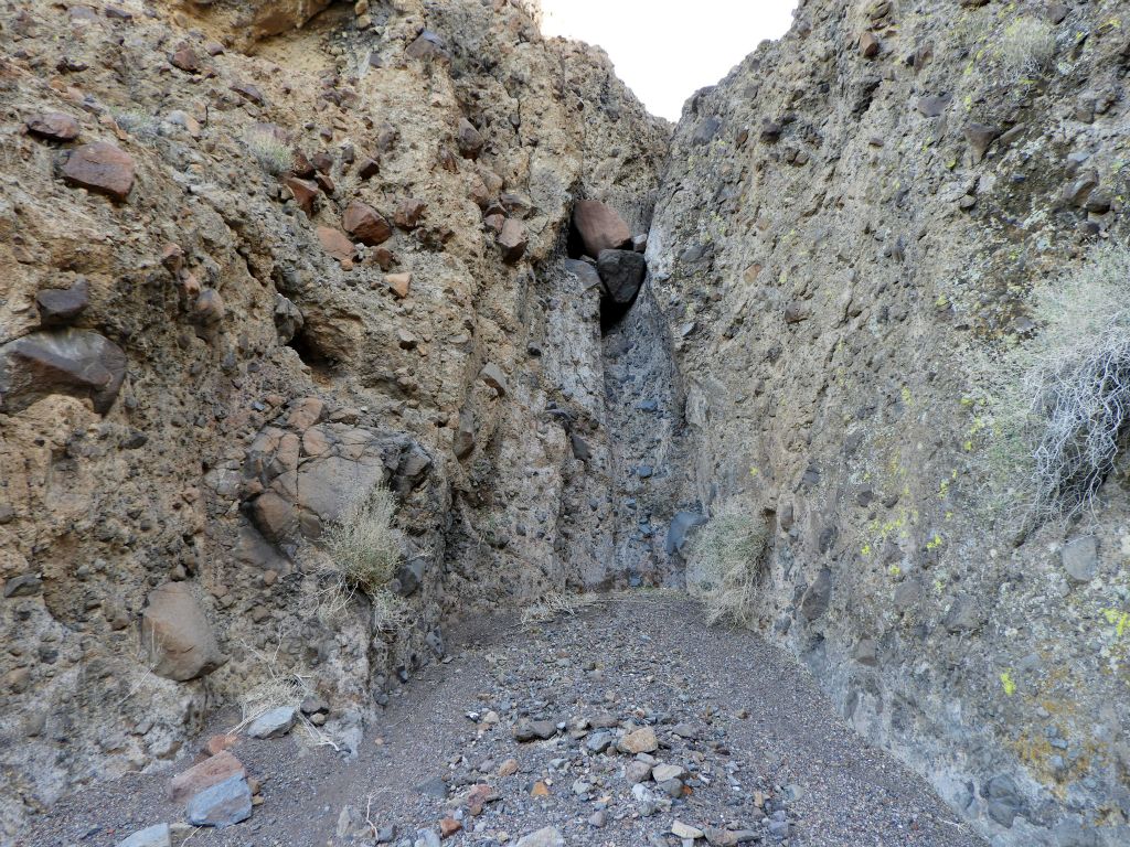 Reaching the first major obstacle in the upper eastern fork narrows.  This is a dry fall which cannot be safely climbed and must be bypassed: