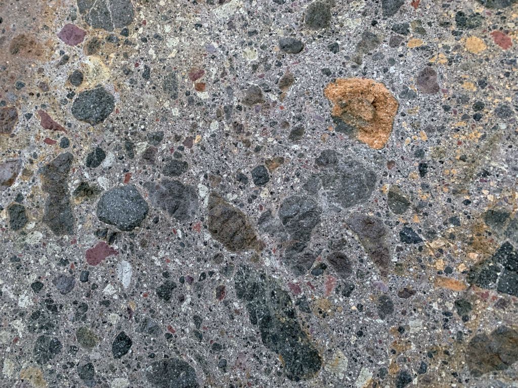 Check out some of the colors, shapes, and sizes of the breccia rock walls: