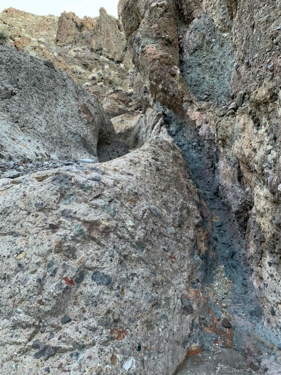 Notice how a small side chute has formed on the right side here: