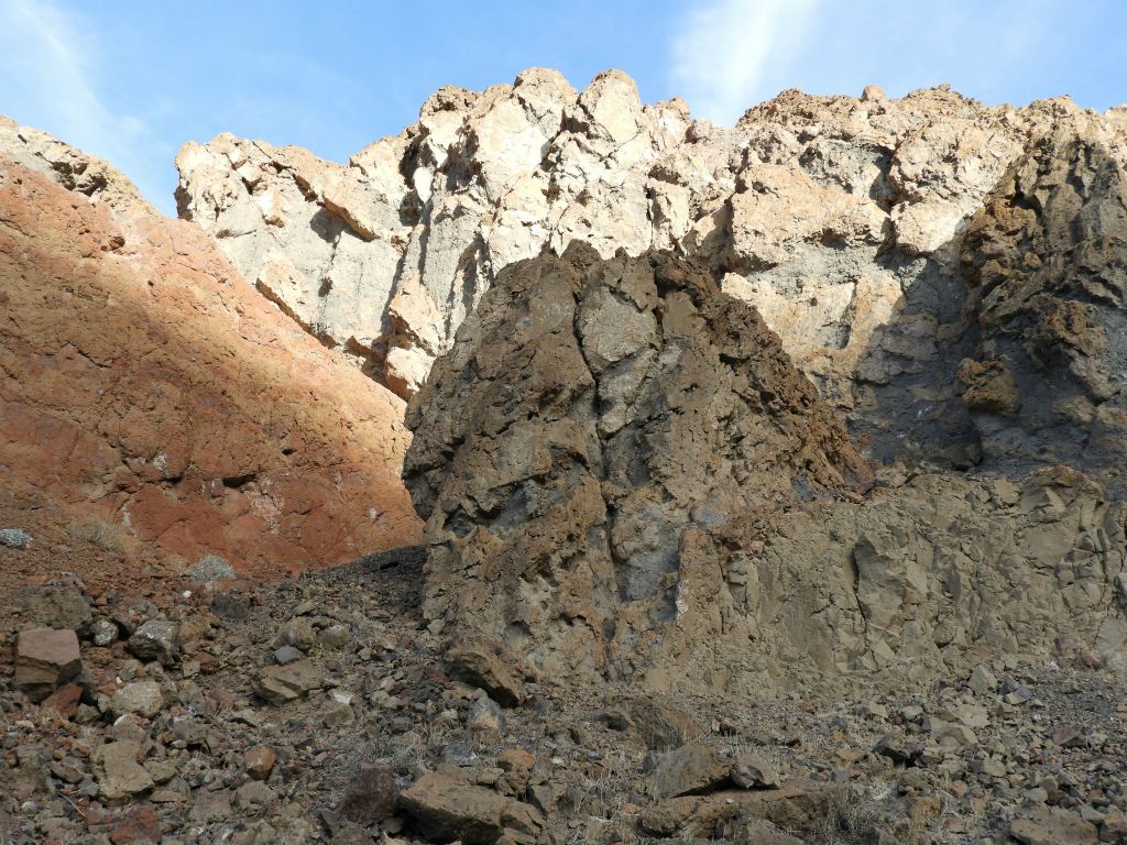 The shapes above the canyon through this area were very unique: