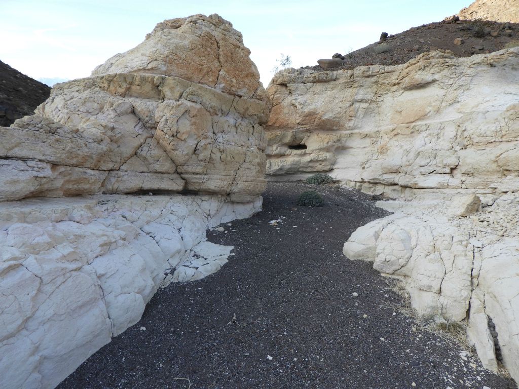 Some of the white rock does have a reddish tint to it at higher areas, as seen in the next two pictures: