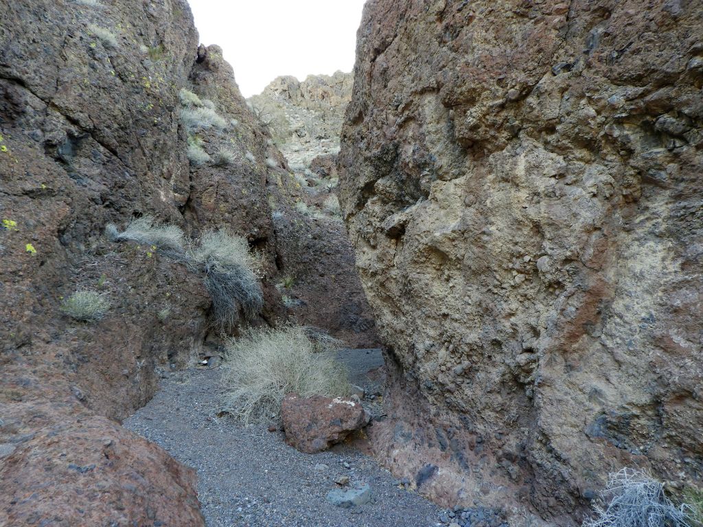 The upper canyon never stays straight for very long, always teasing hikers with something to see around every bend: