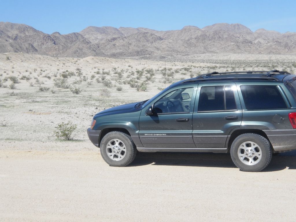 Parking area for the hike to Sand Canyon is along the Harry Wade Road just before the first bend in the road south of the Amargosa River crossing:
