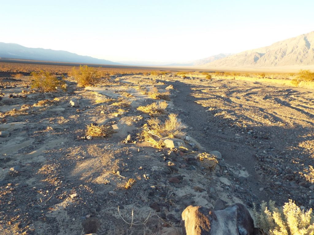 An unobstructed view straight up central Death Valley: