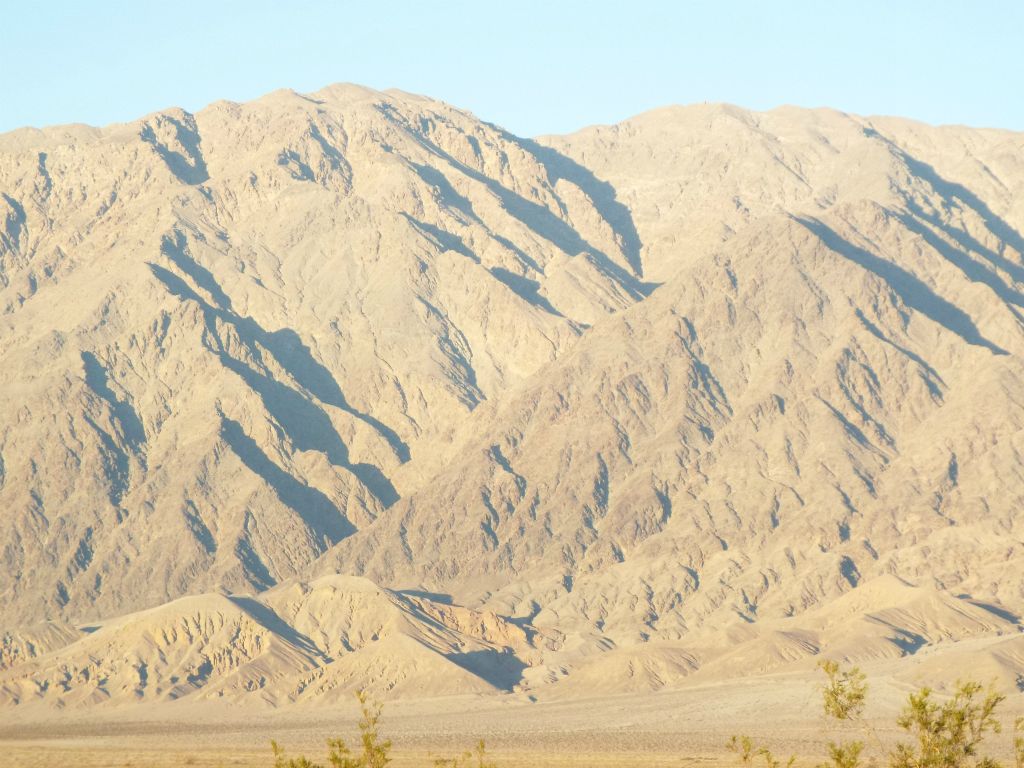 The wash of Foundry Canyon can be seen at the bottom right and Smith Mountain at the top left: