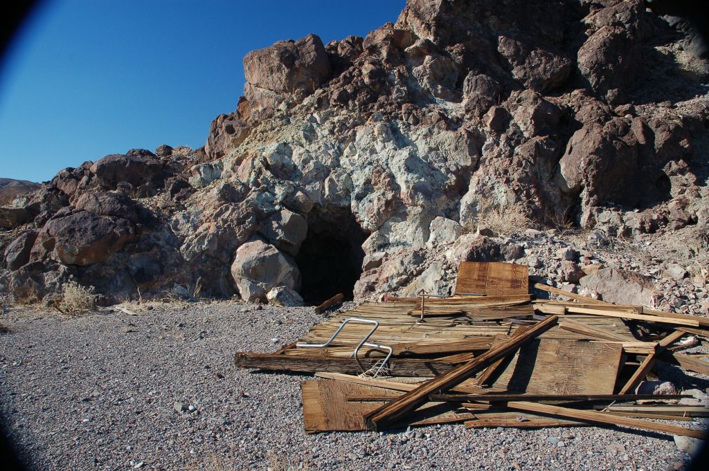 Notice how the shack which once stood in front of this 478 Mine entrance has now completely collapsed:
