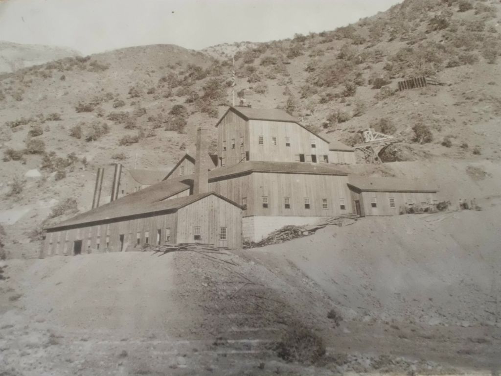 This first picture is a historical photo of Panamint City which I found on the wall of the Ballarat general store.  Note the smelter smokestack which is visible in the picture: