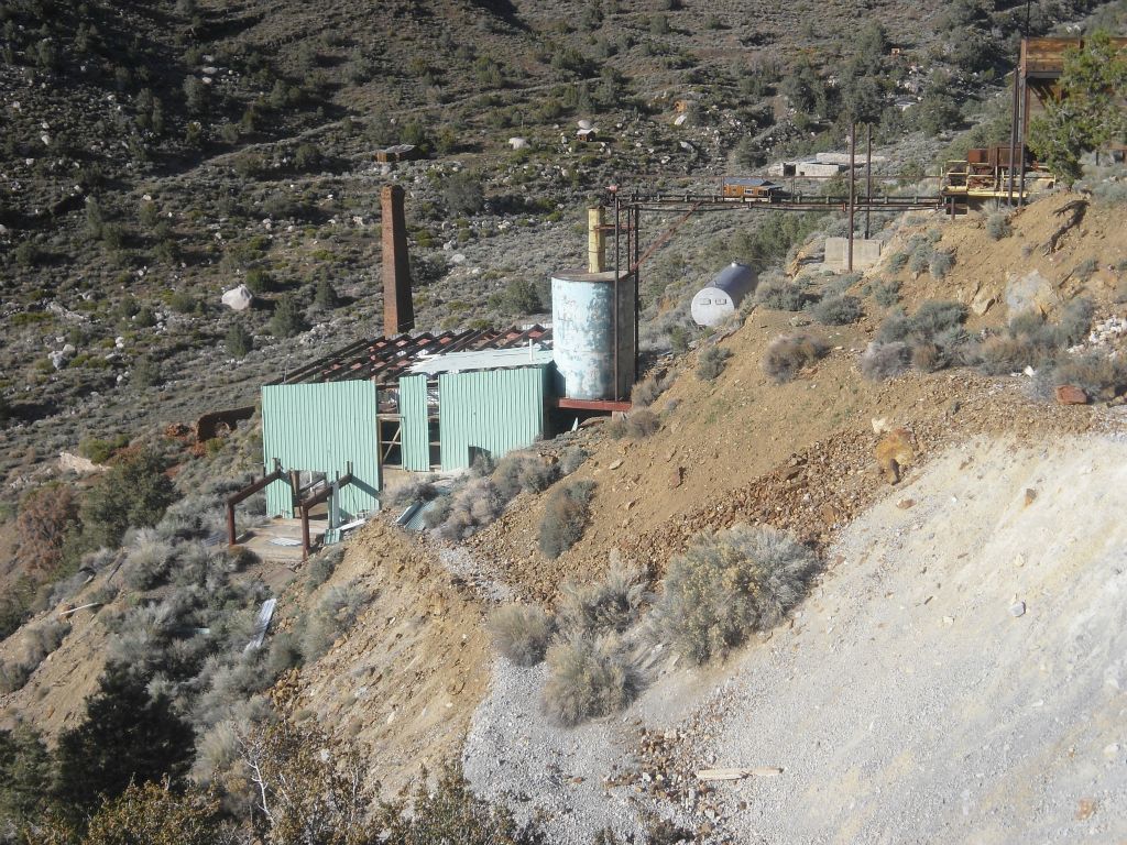 You can see the trail leading up to this area from down below: