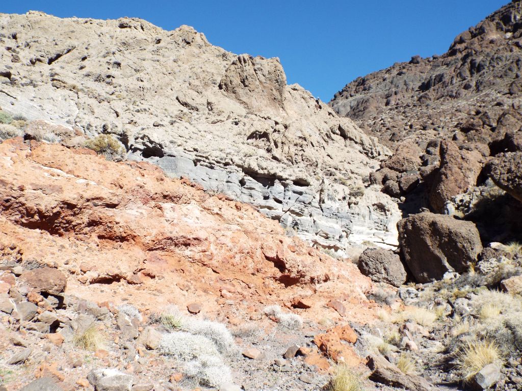 Some very colorful rocks which we encountered along the valley portion of the Front Face Route:
