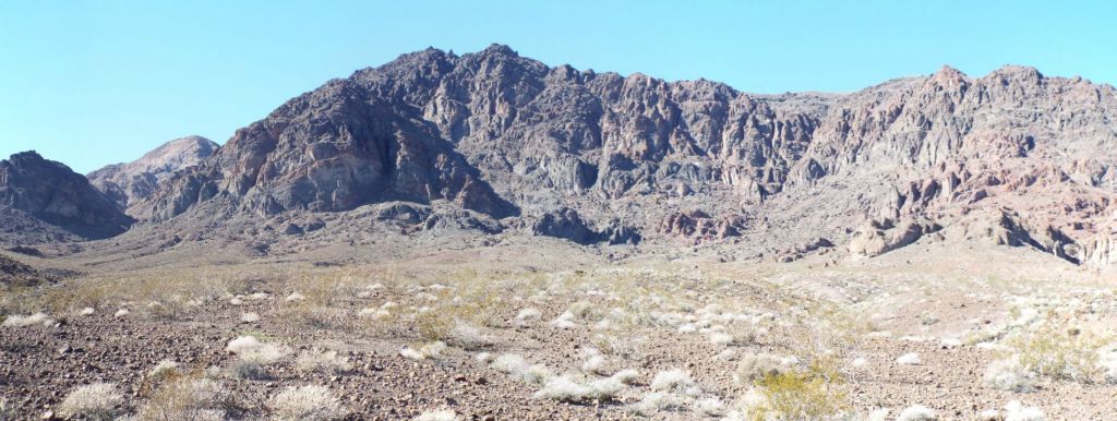 Another Sugarloaf Peak Front Face Route panoramic taken as we got closer to the mountain: