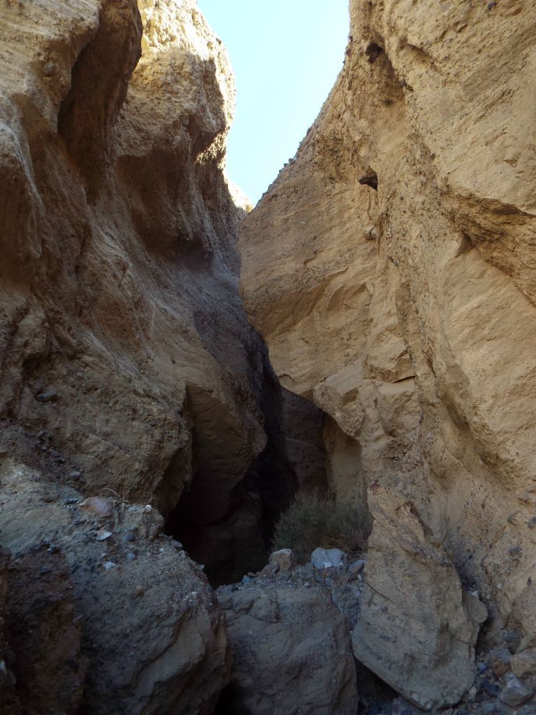 A few small boulders must be climbed in order to get into TB Slot 1:
