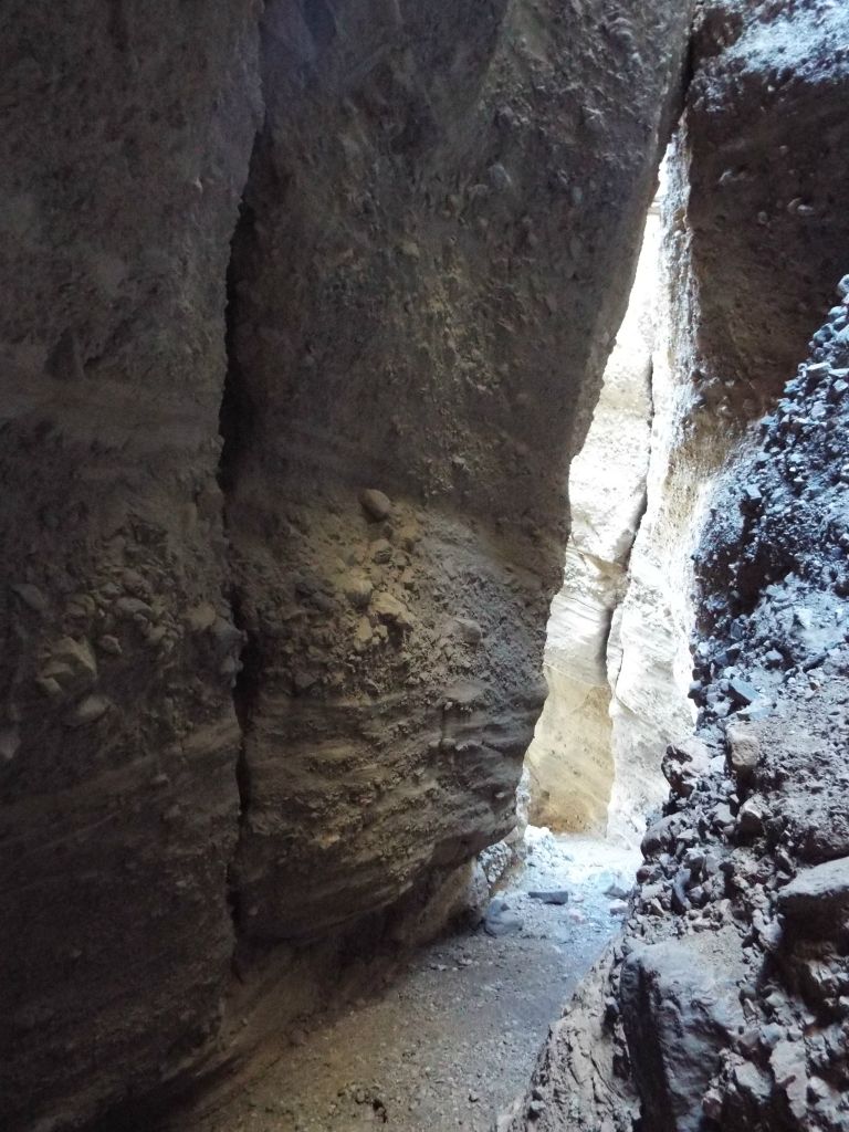 An impressive passage to walk through that is reminiscent of the best slot sections of Sidewinder Canyon:
