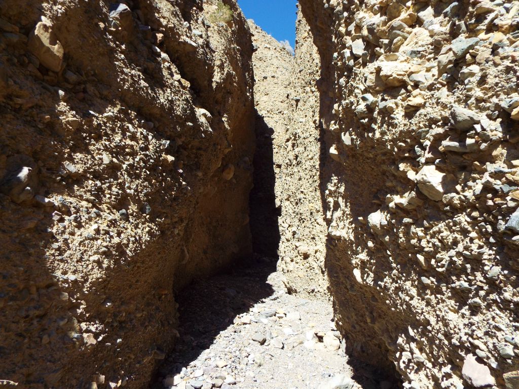 The entrance to these slots was tight and impressive by itself: