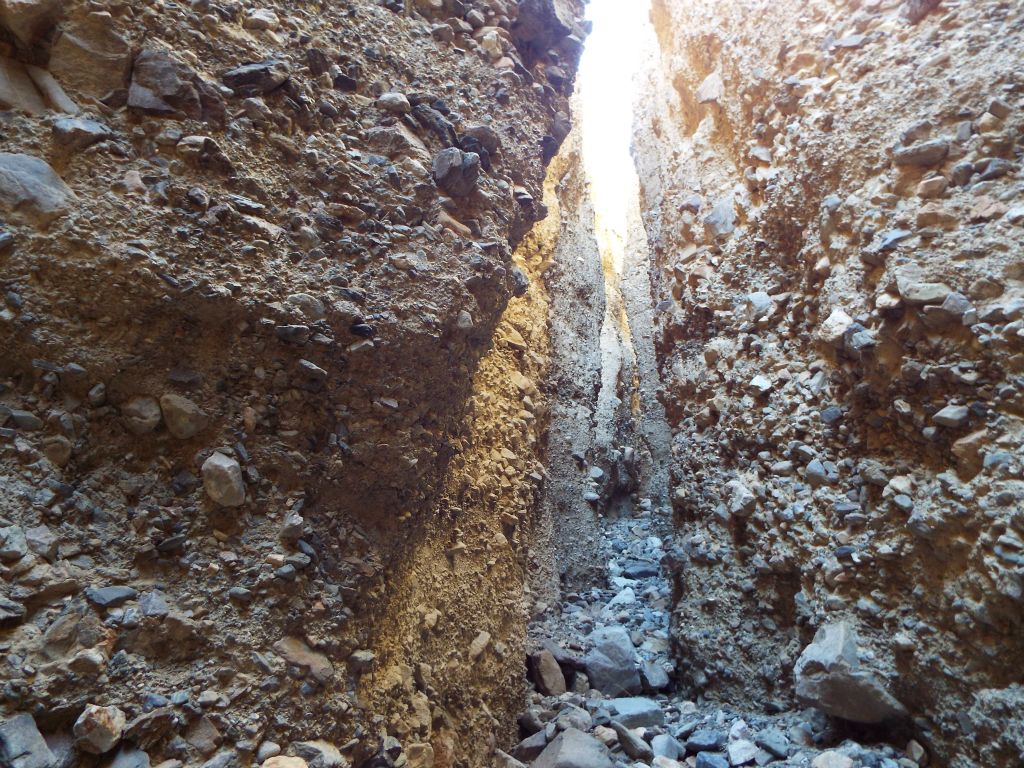 Finding a second amazing slot proved that there were some great secrets hiding in the Nova Canyon area, which most all hikers had ignored before us: