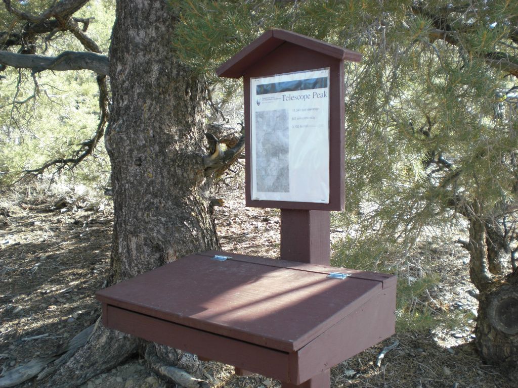 At the time of our hike, this was the trailhead registry with information for hikers: