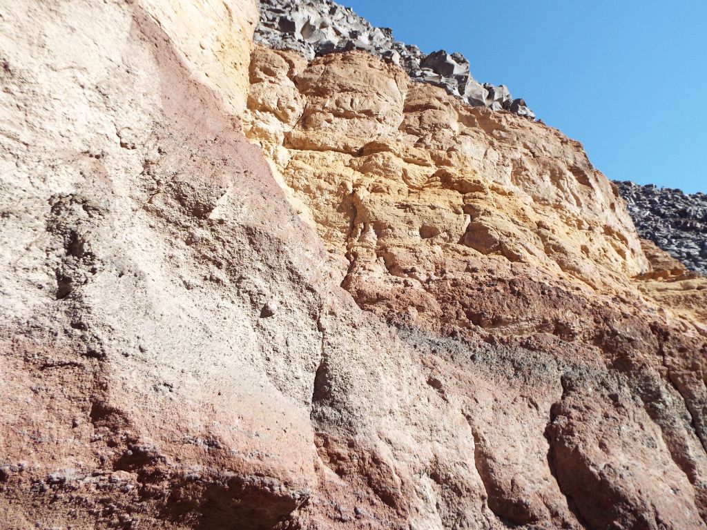Many areas in middle Lee Wash began reminding me of Kaleidoscope Canyon: