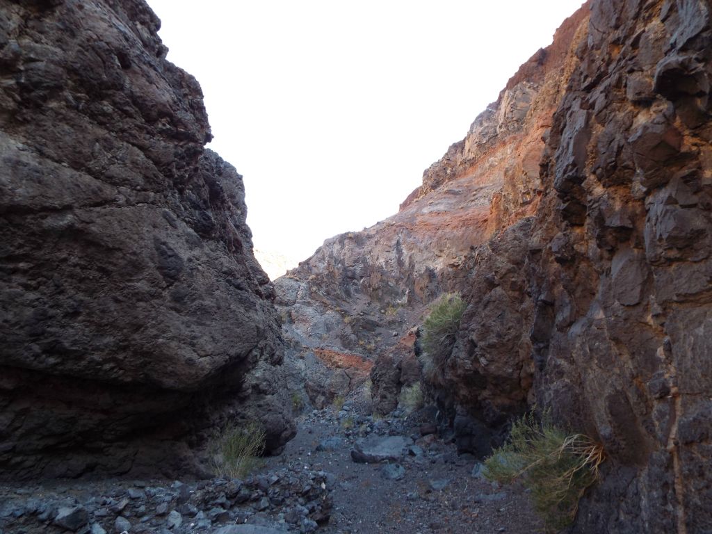 Notice how none of the narrower sections had smooth polished walls but rather just an odd mixture of rocks and formations all over:
