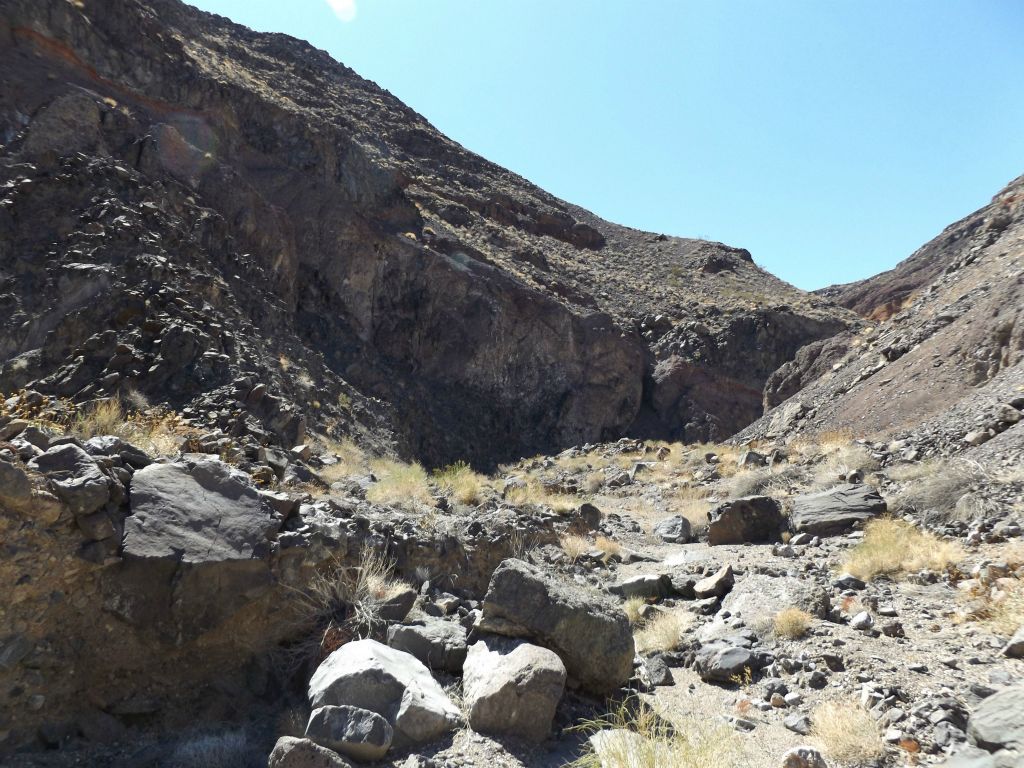 As I headed up canyon, I kept an eye out for potential exit routes to the top.  But they were few and far between: