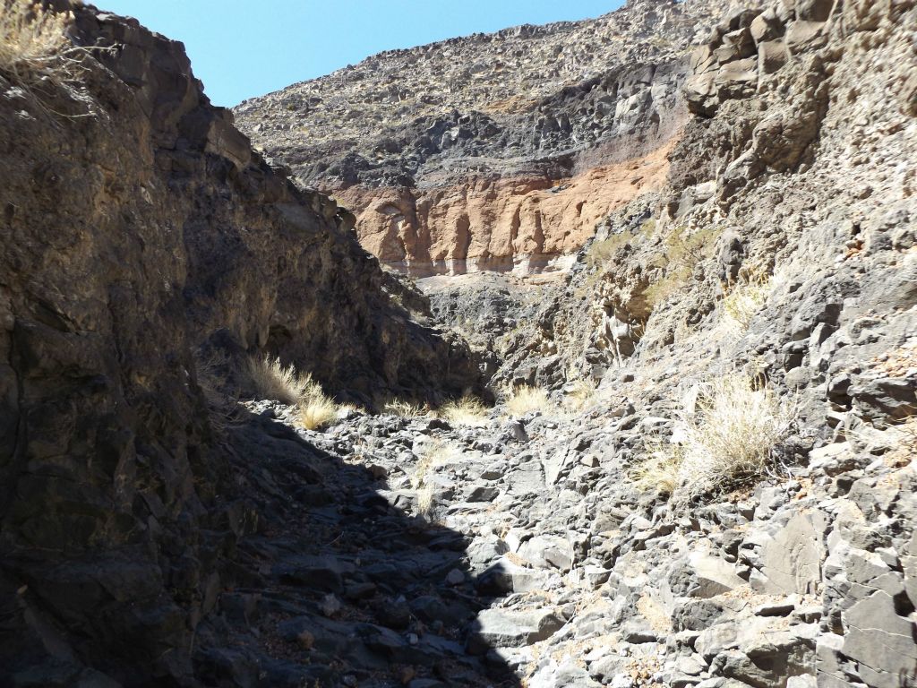 Moving on in the narrows, there looked to be more outstanding scenery ahead:
