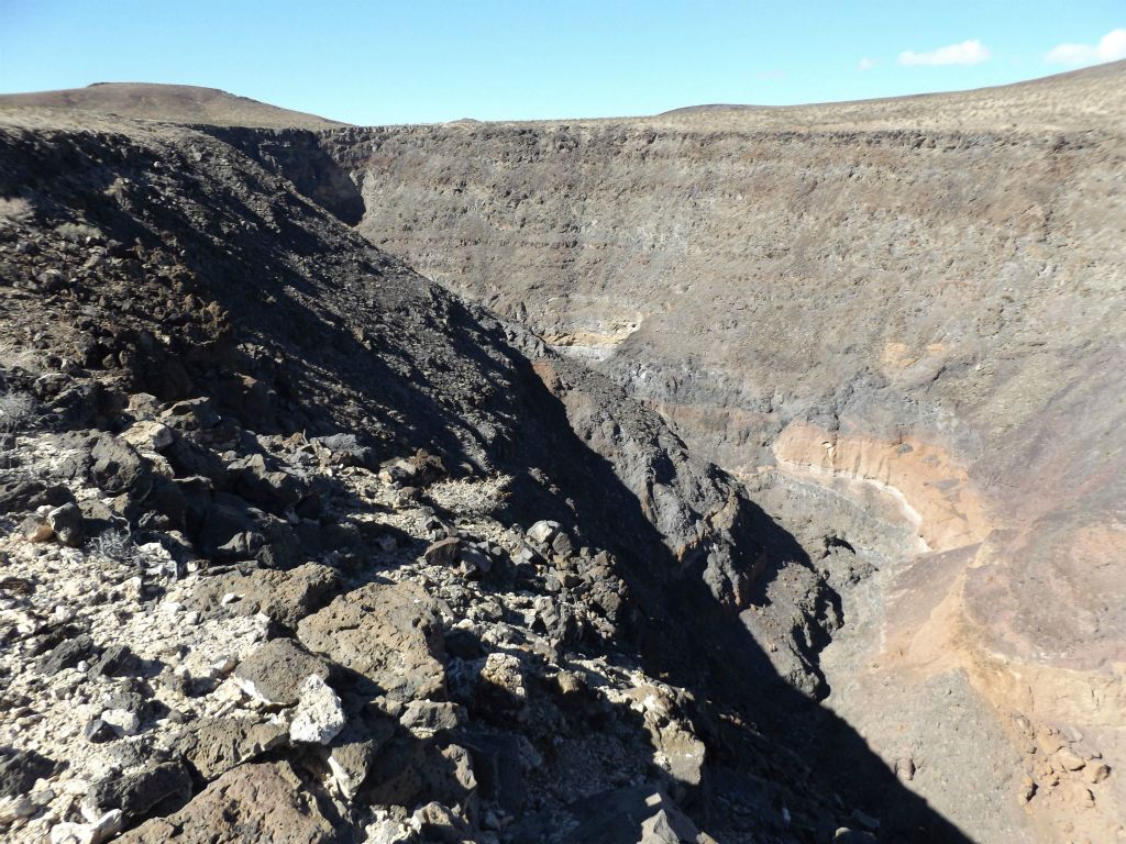 View showing the canyon floor and 1st major dry fall, which was now way in the distance: